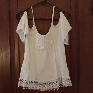 SOLDWhite cold shoulder top with crochet detail